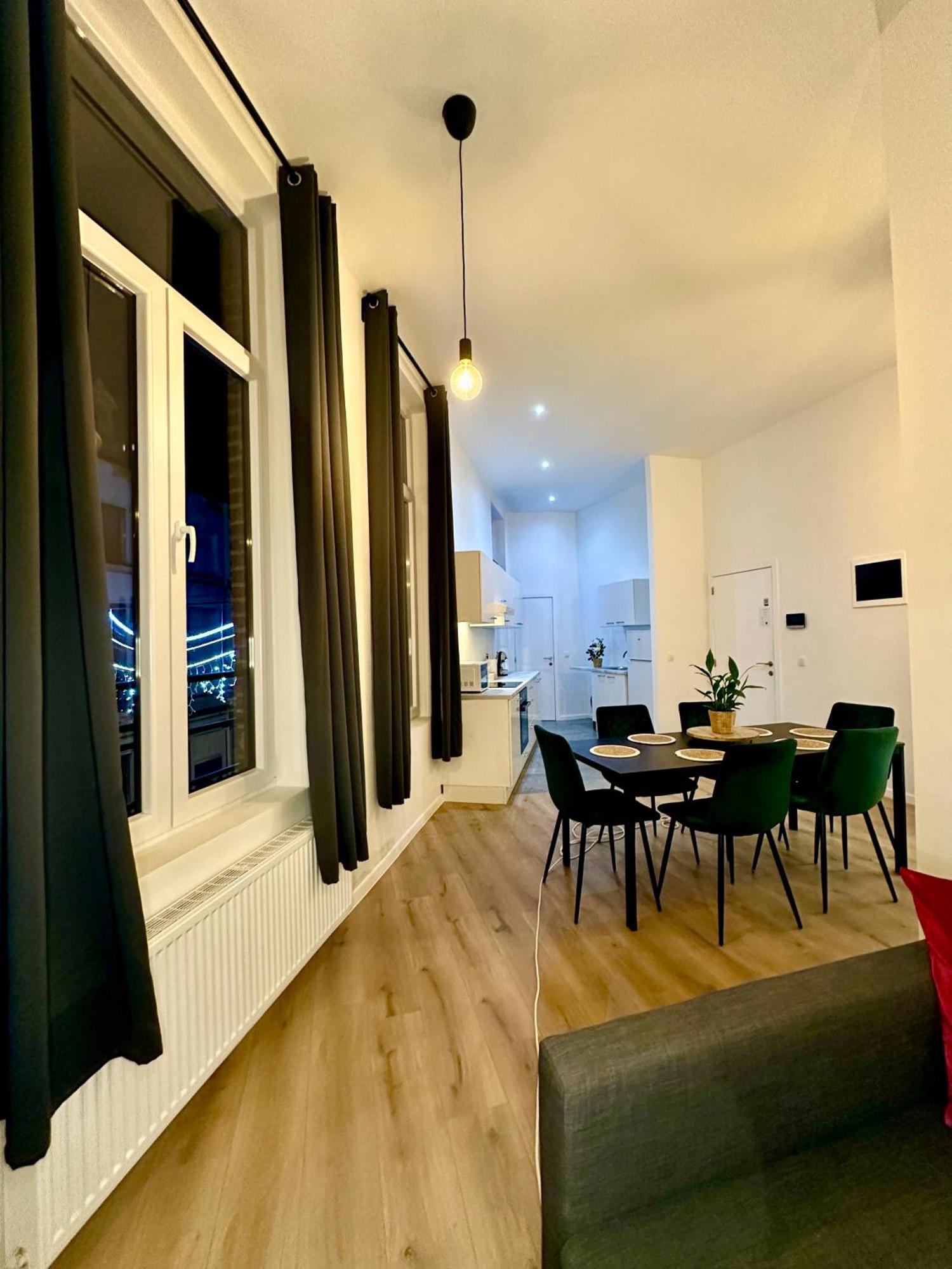 Luxury Suites Mons By Rikas Hotels Екстер'єр фото