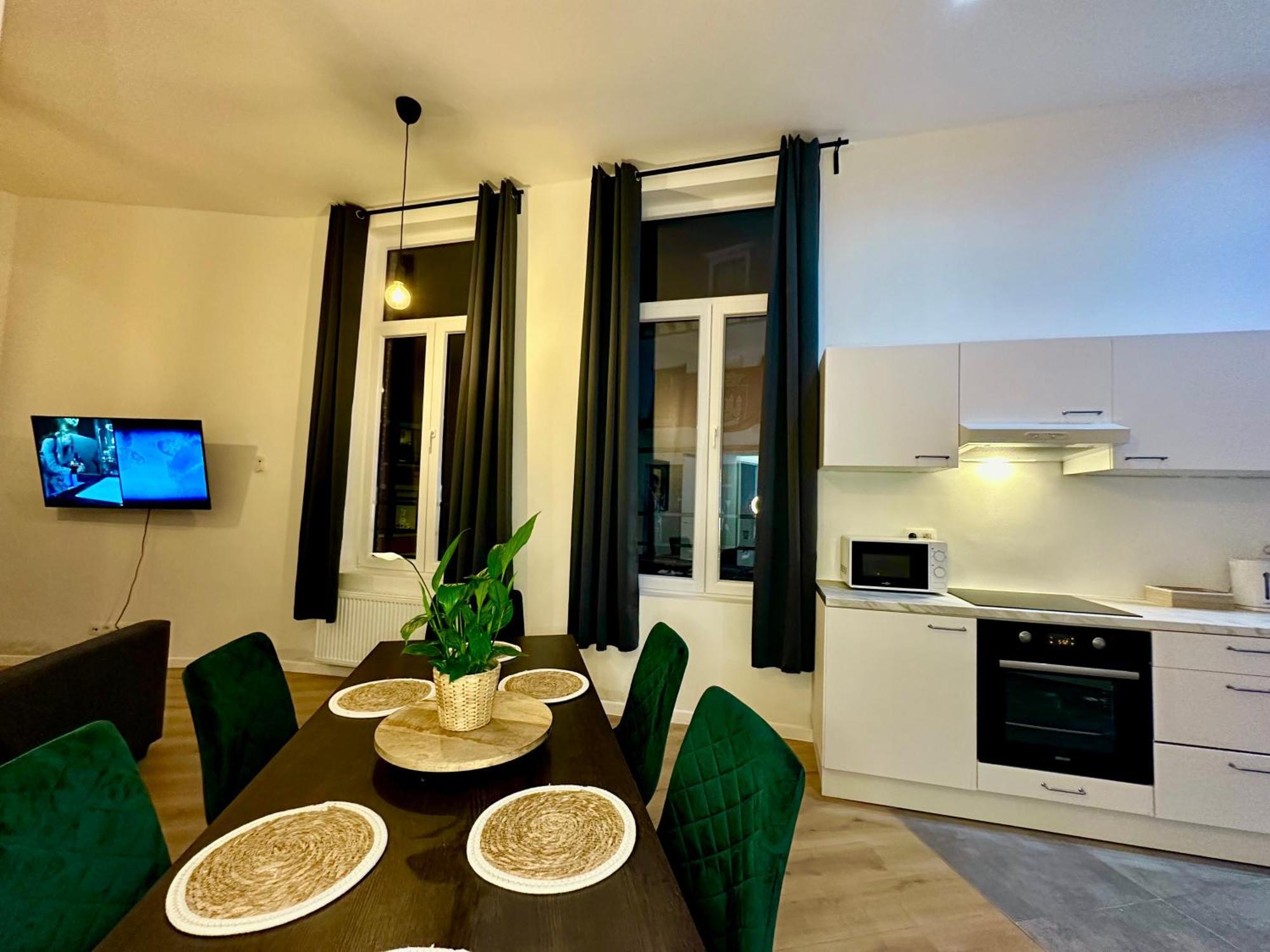 Luxury Suites Mons By Rikas Hotels Екстер'єр фото