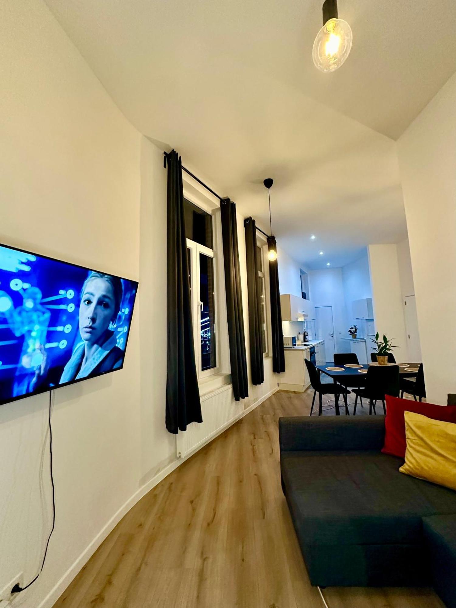 Luxury Suites Mons By Rikas Hotels Екстер'єр фото